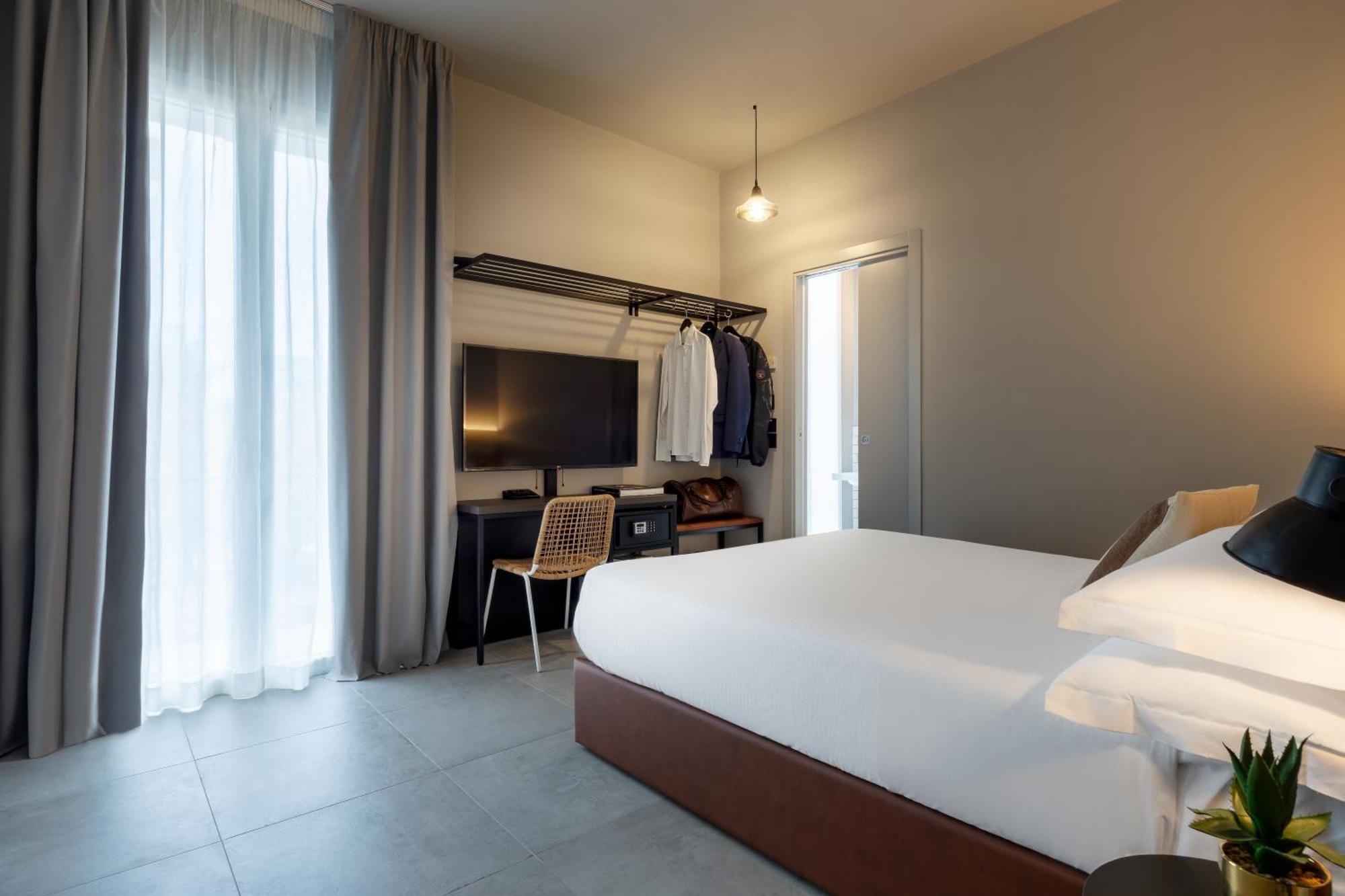 Hotel Homie Rimini Esterno foto